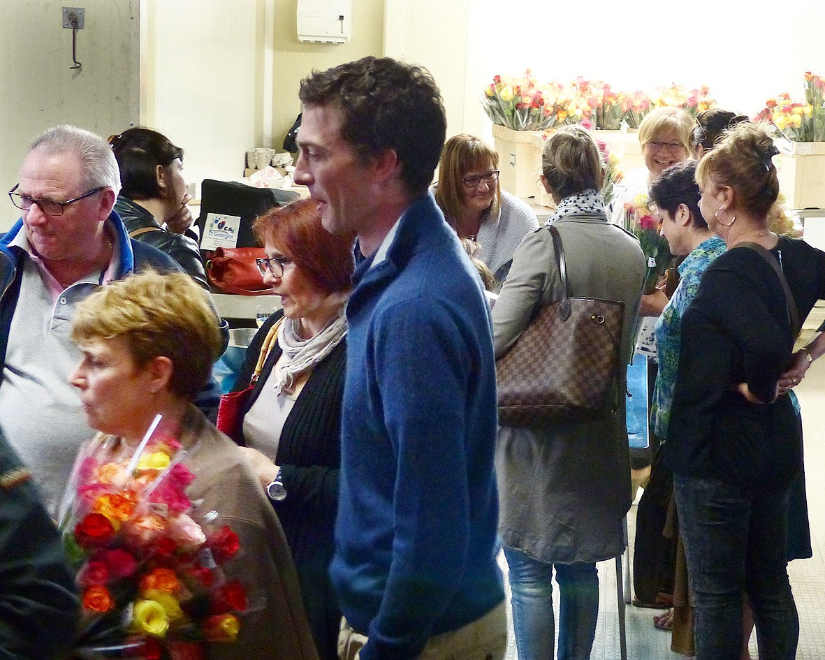 Soirée une rose pour une maman et distribution de l'UCAnnuaire